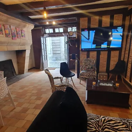 Maison Historique Plumereau: Spacious Center Haven Holiday home Tours
